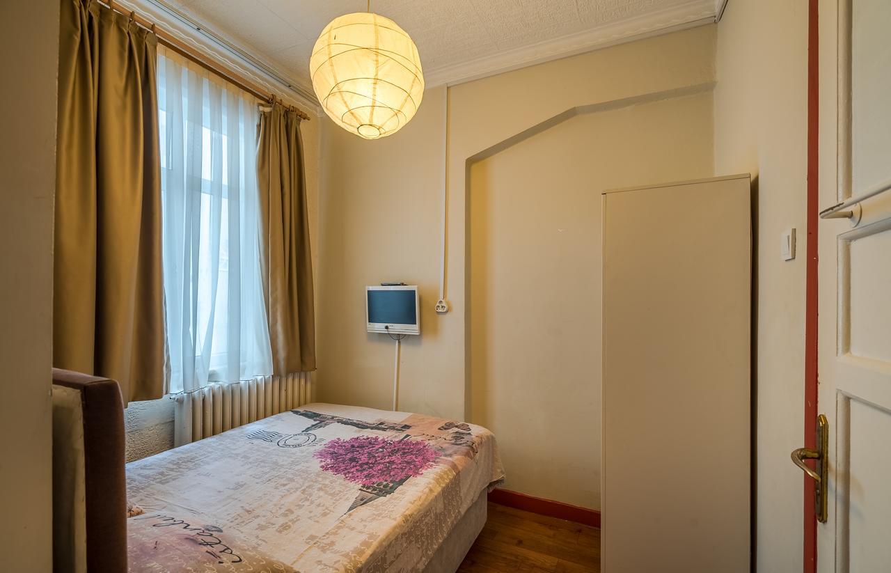 Отель Erenler & 2*